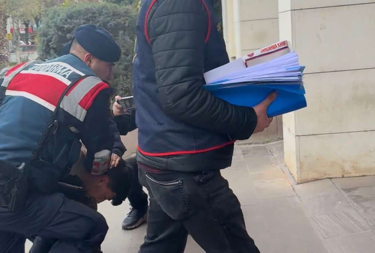 Damadın katlettiği 4 kişilik aile toprağa verildi 28